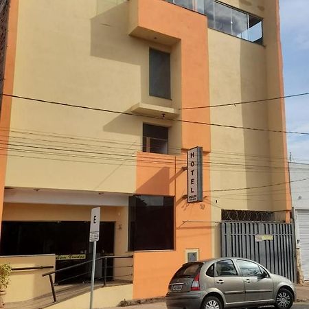 Shalon Hotel Uberaba Bagian luar foto